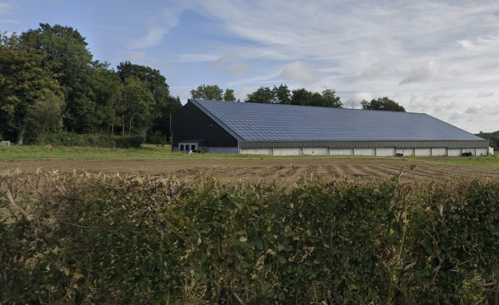 Bâtiment agricole équipé d'une toiture photovoltaïque